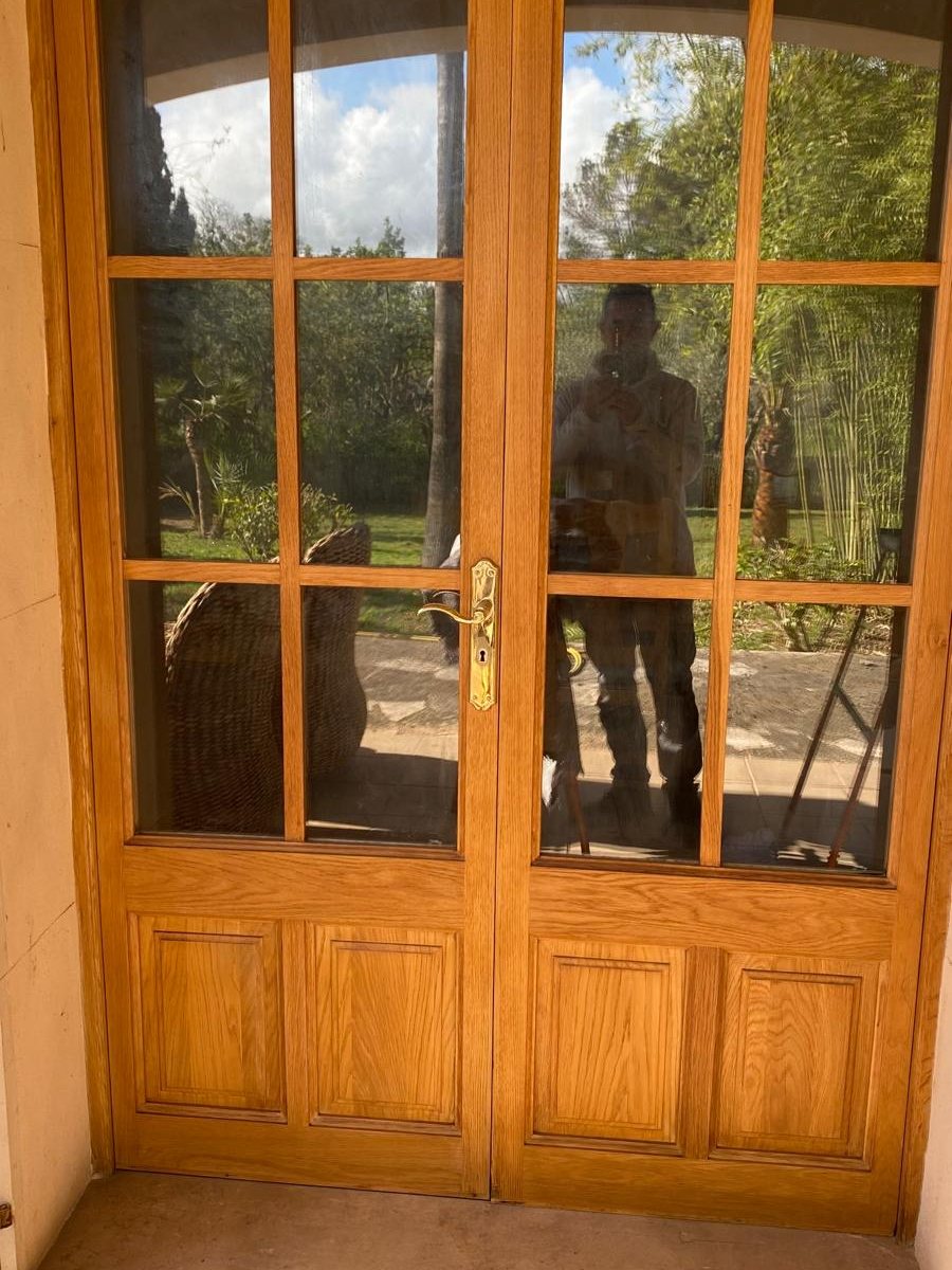 Puertas y carpintería después de pintar por Kromatics